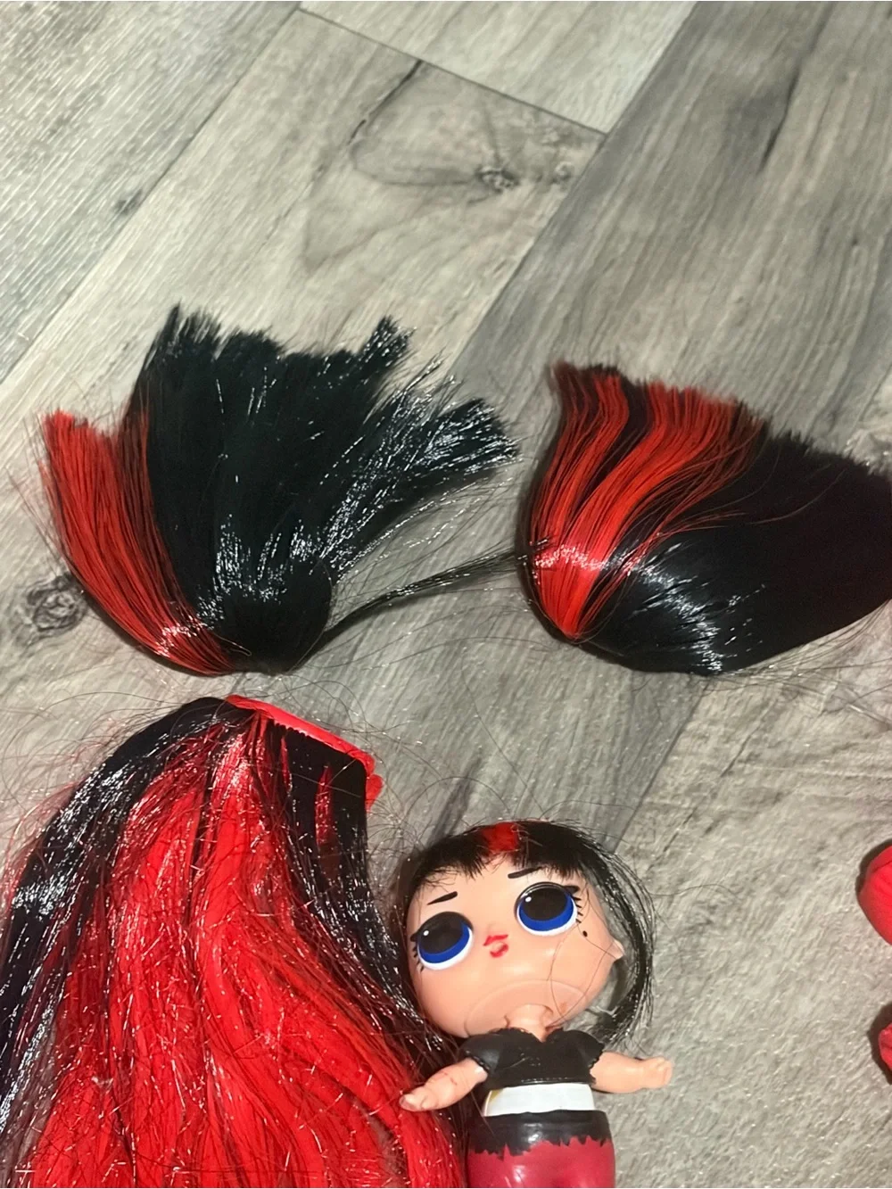 L.O.L surprise Red & Black Synthetic Hair Extensions for Dolls - Unbranded